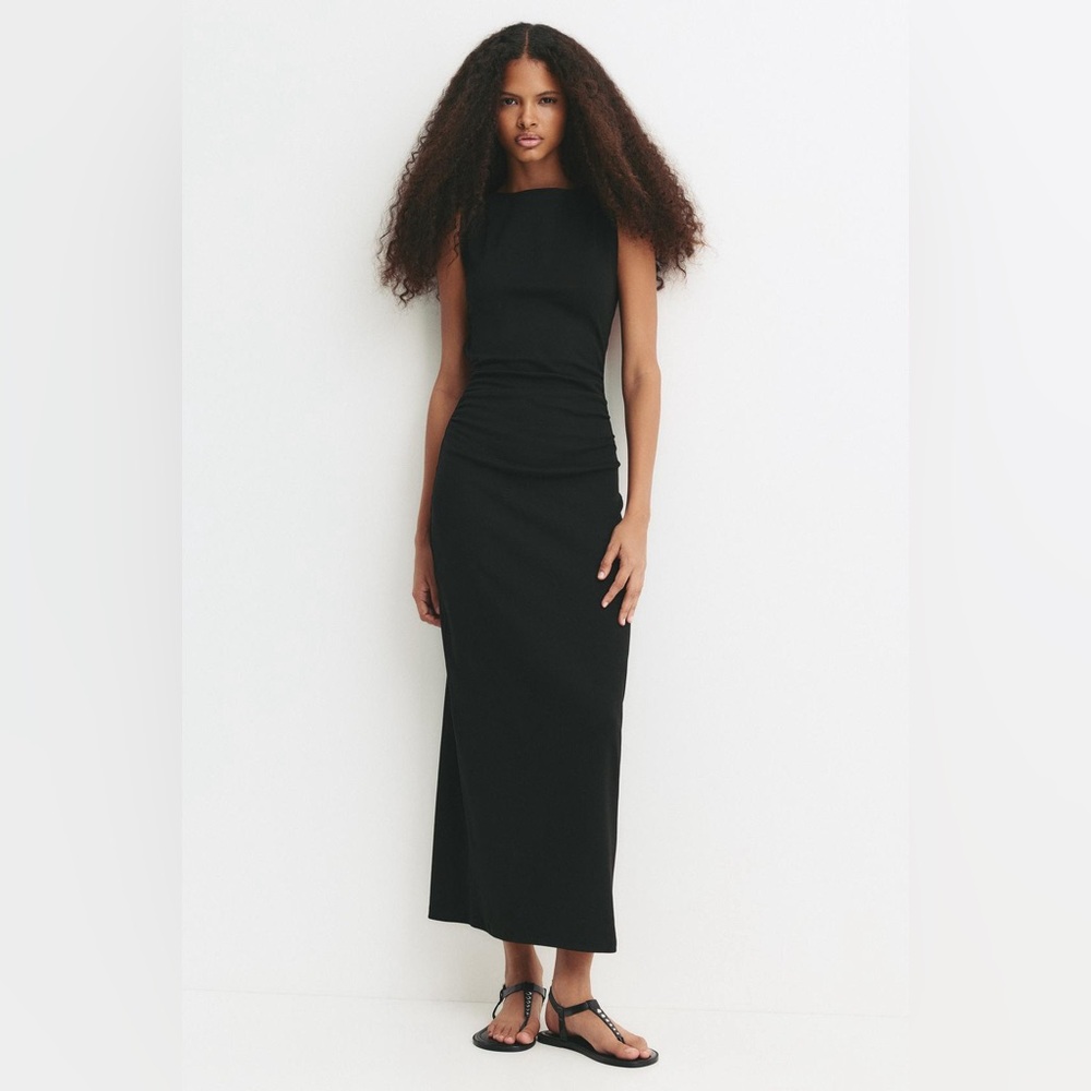 Pull&Bear Black Midi Dress